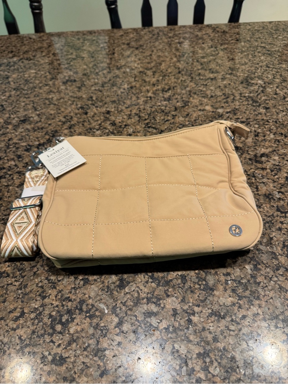Lexiyat Crossbody NWT L11 H9